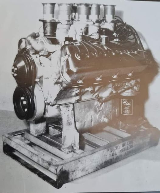 Duntov 327 hemi.jpg