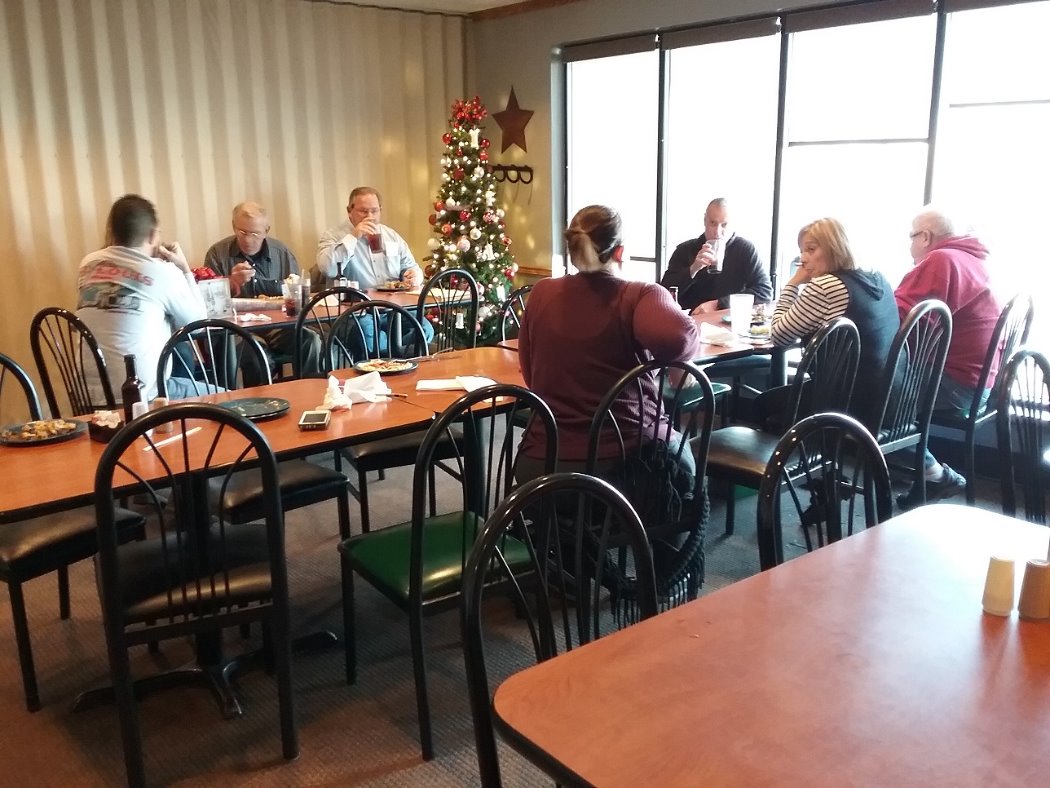Christmas lunch3.jpg