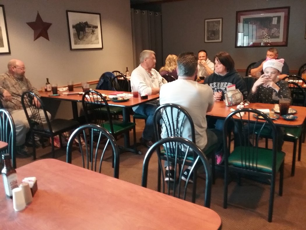 Christmas lunch4.jpg