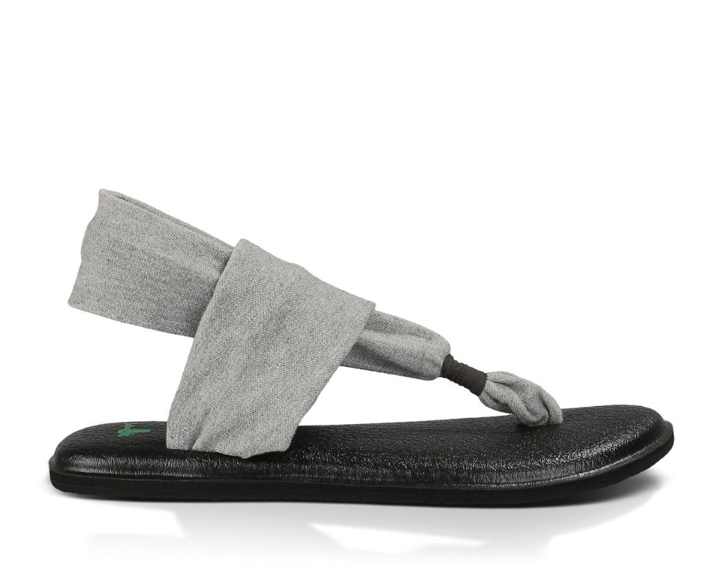 Momo shoe.jpg