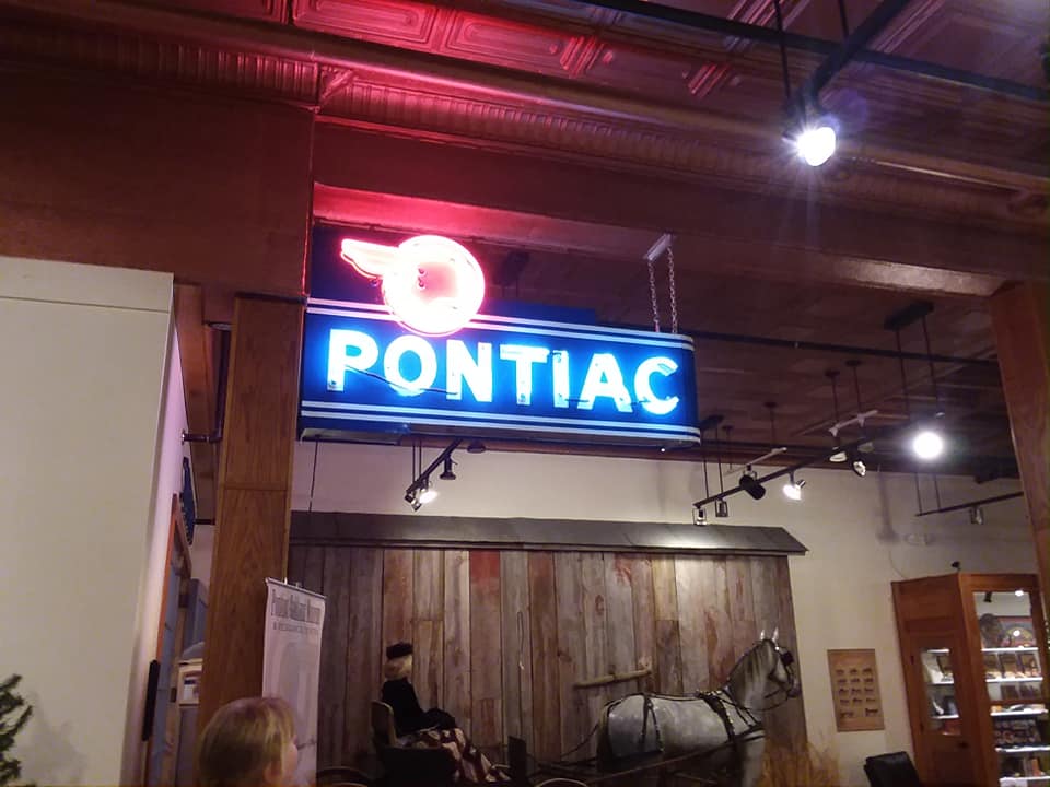 Pontiac1.jpg